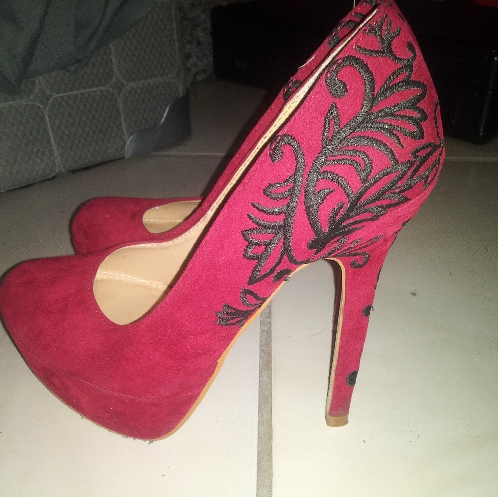 SEXY HEELS